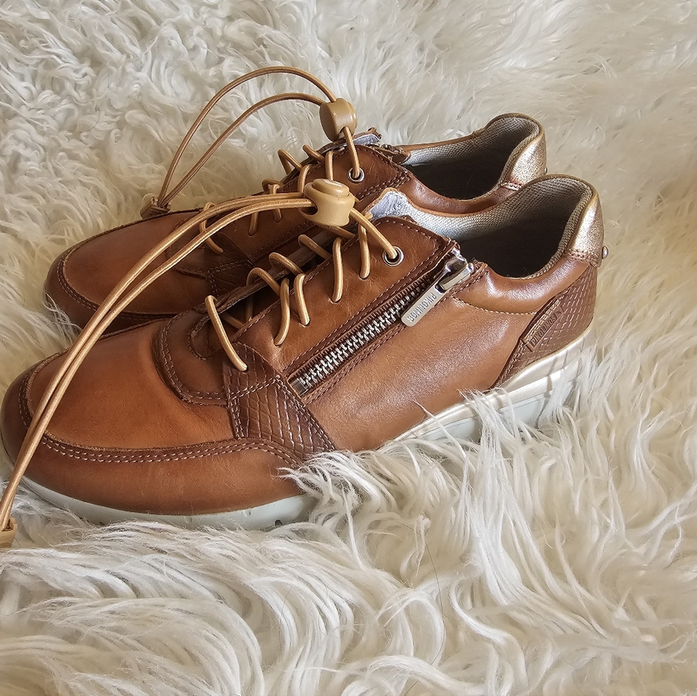 Pikolinos Womens Cantabria W4R Sneaker Brandy Size 37 US 6.5